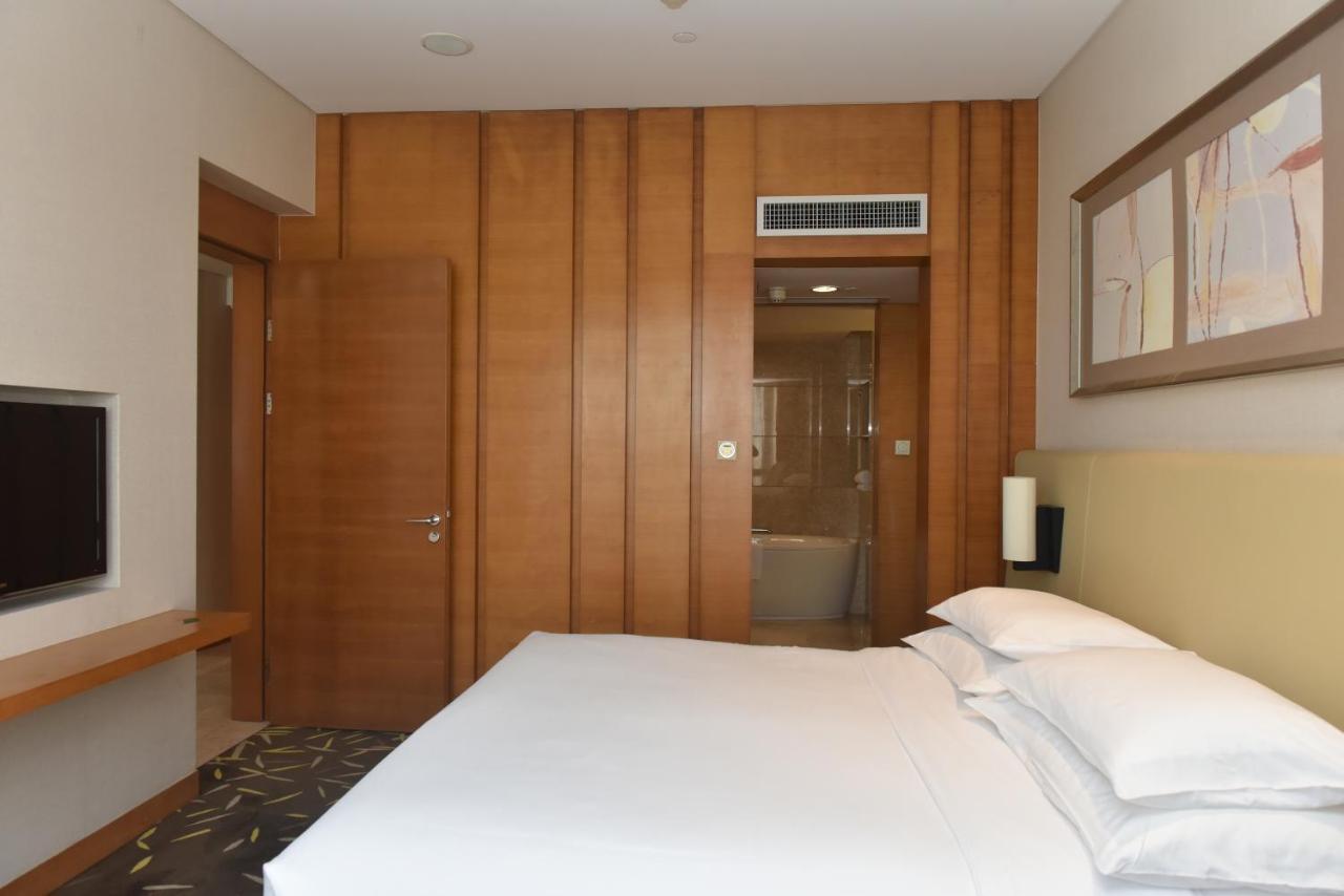 Crowne Plaza Zhongshan Wing On City By Ihg Экстерьер фото